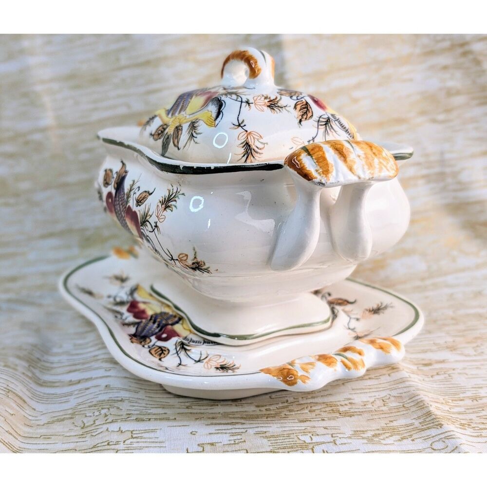 Italian Ceramic Tureen, platter, ladle, lid (4 pc) handpainted Vintage (chip) - Picture 4 of 10